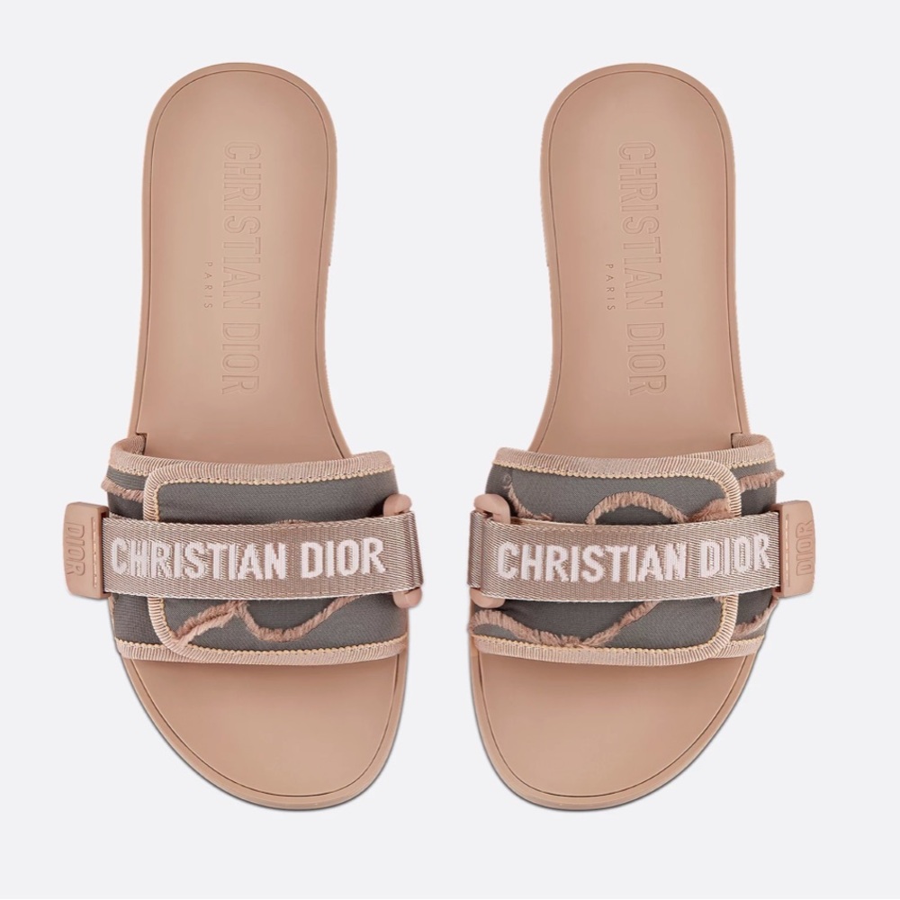 Dio(r)evolution Slide. Nude Camouflage Technical Fabric.